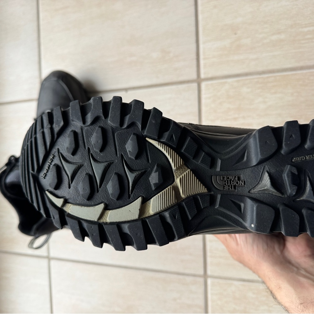 The North Face Men's Black Hiking Boots - Picture 2 of 2